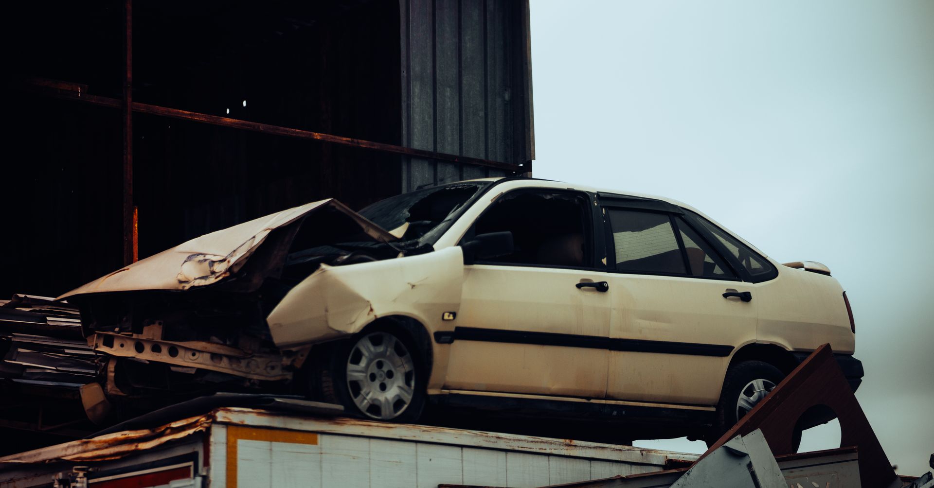 Best Tips to Sell Damaged Car Ireland for Instant Cash