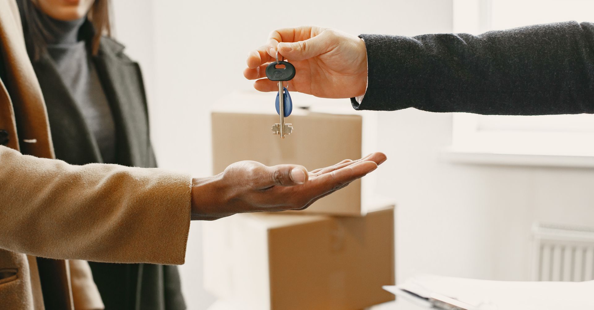 Handing over car keys after selling a car